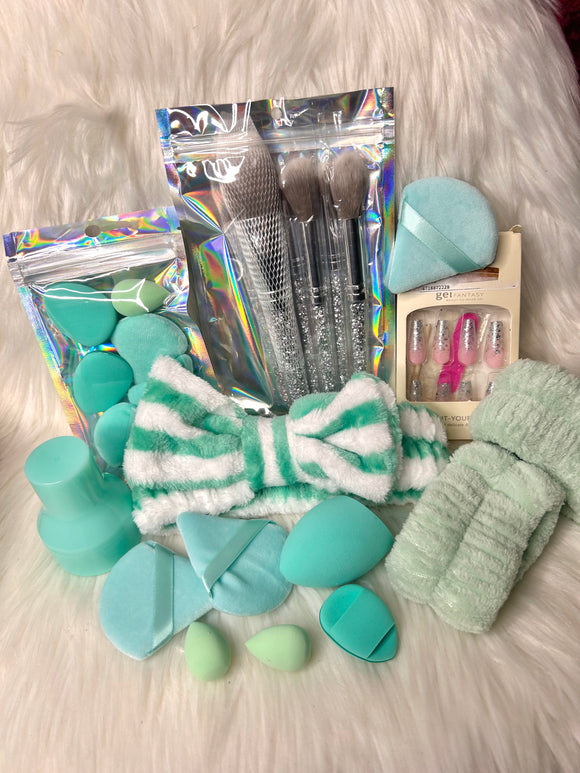 Self Love Beauty Gift Box - Green & White