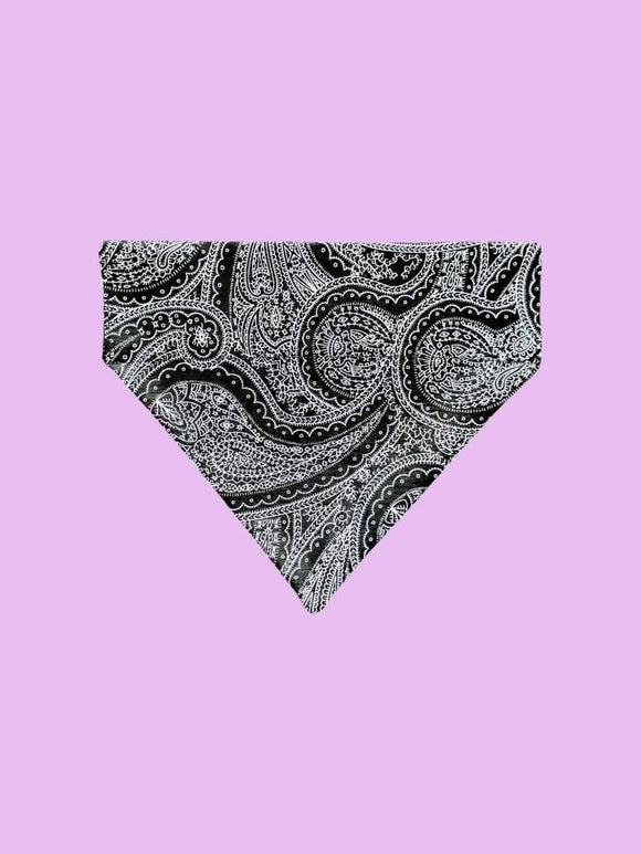 TSDC Betty Boo's Pet Accessories Bandanas - Black Paisley