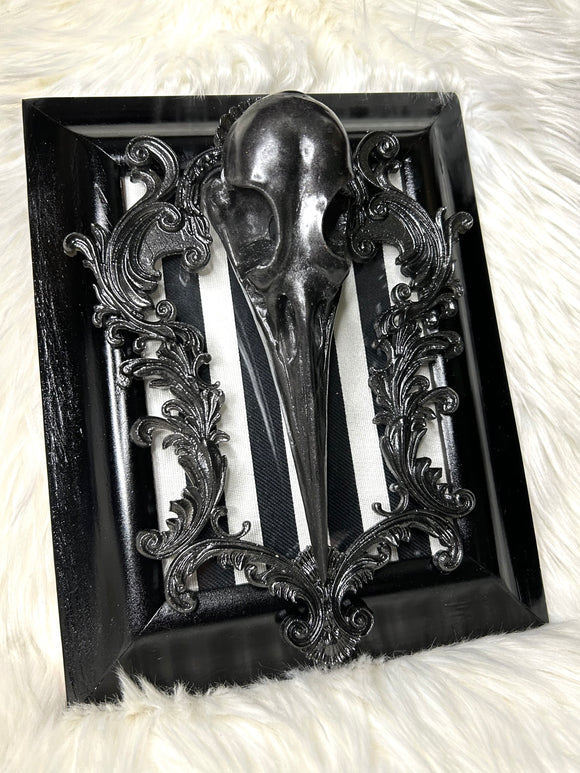 Home Decor - Ornate Skull Frame