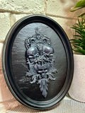 Home Decor - Round Skull Frame