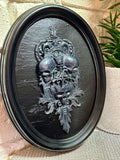 Home Decor - Round Skull Frame