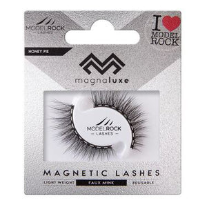 Model Rock - MAGNA LUXE Magnetic Lashes - HONEY PIE