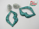 Give us a Kiss Sweetheart dangle Earrings